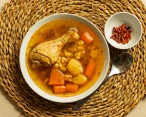 cómo hacer caldo de pollo